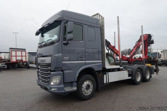 Autocarro forestale DAF XF 510 MIT PENZ LADEKRAN 15Z8.70 INKL. HOLZGREIFER 6X4