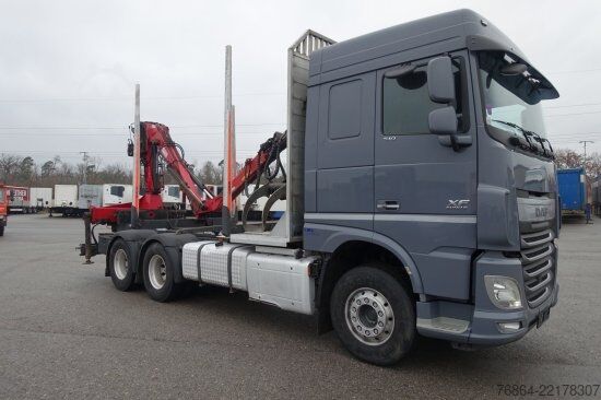 Autocarro forestale DAF XF 510 MIT PENZ LADEKRAN 15Z8.70 INKL. HOLZGREIFER 6X4