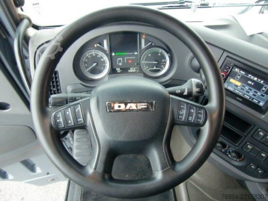 Autocarro forestale DAF XF 510 MIT PENZ LADEKRAN 15Z8.70 INKL. HOLZGREIFER 6X4