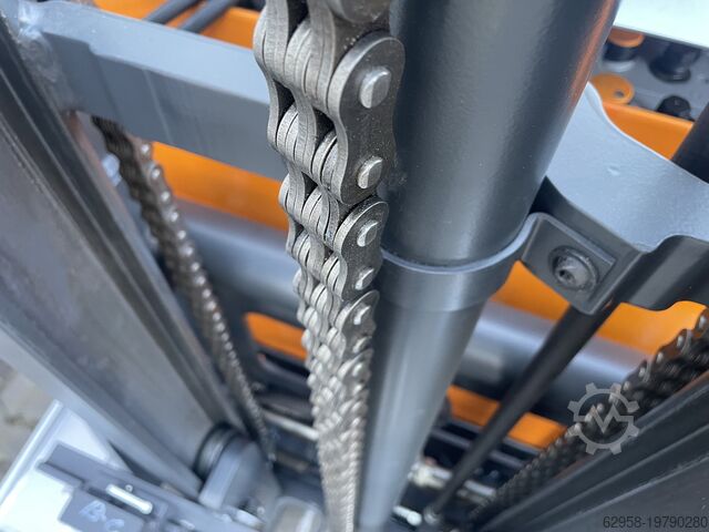 Carretilla retráctil con indicador de altura de elevación STILL FM-X12 - NUR 2564 h - Hubhöhenanzeige