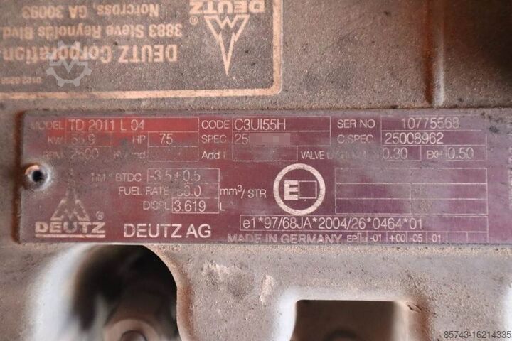 Telescopic boom lift JLG 1350SJP Diesel, 4x4x4 Drive 43.3m Working Height,