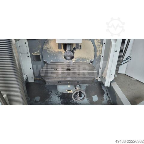 Centro de maquinagem universal Deckel Maho DMU 50 T