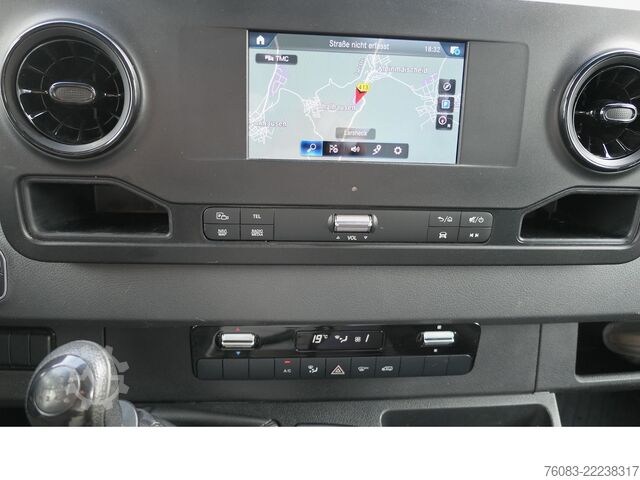 Šaldytuvo kėbulo furgonas MERCEDES-BENZ Sprinter 317CDI Maxi Tiefkühlkasten Klima Navi
