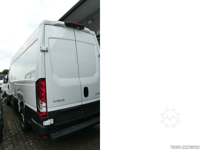 Furgoneta de caja alta IVECO Daily35-160 L2H2 Neues Modell Klima Kamera