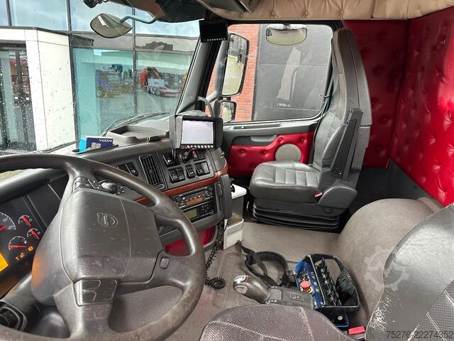 Kamion sa kranom Volvo FH 520 8x2 Effer 850 + Fly jib, winch Euro 5
