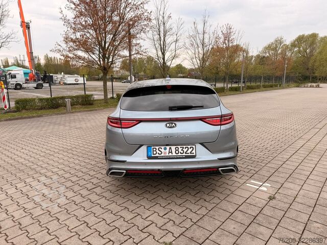 Xe buýt nhỏ KIA ProCeed GT-Line