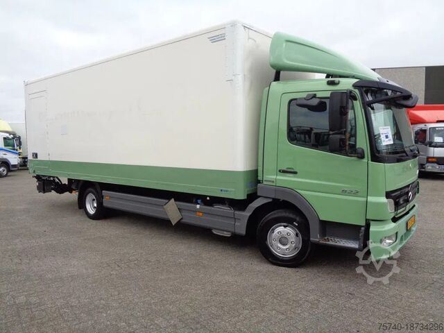 Koper Mercedes-Benz Atego 822 Atego 822 + Euro 5 + Dhollandia lift