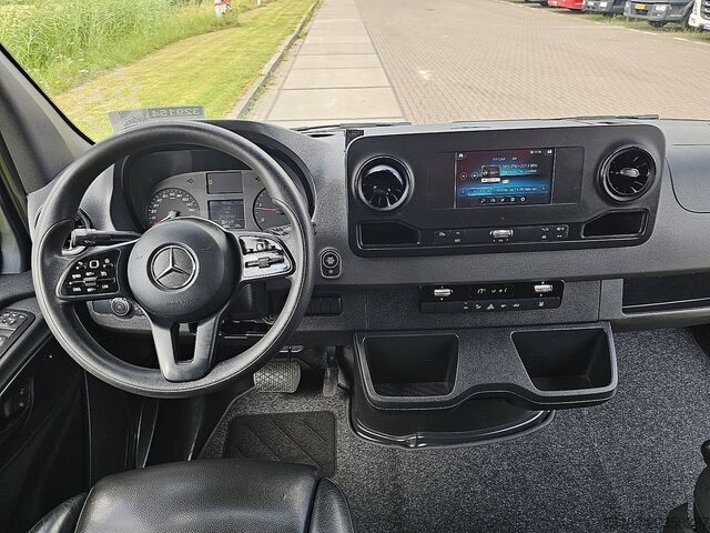  MERCEDES-BENZ SPRINTER 317 L2H2 Automaat Mbux