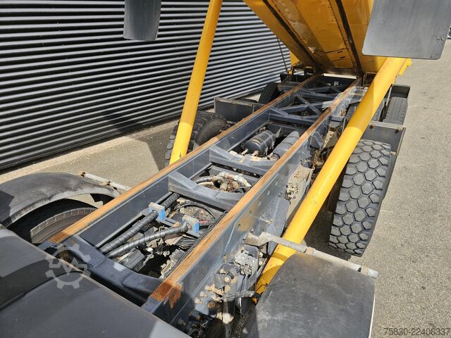  Volvo FMX 460 10x4 TIPPER / MINING