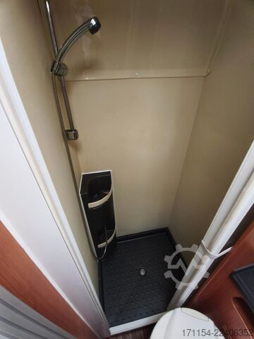 Semi-integrated camper EURAMOBIL Contura 670 SB