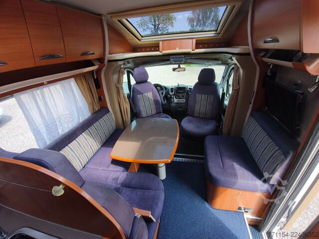 Semi-integrated camper EURAMOBIL Contura 670 SB
