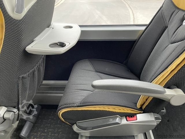 Touringcar MERCEDES-BENZ Sprinter 516 Travel 65 220 V Stecker EURO 6