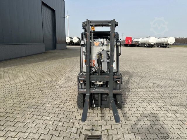 Iekrāvējs Linde E12-01 E12-01 / SIDE SHIFT / DUPLEX / 2x available