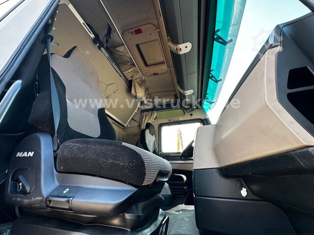 Standard tractor unit MAN TGX 26.500 6x2 Blatt-/Luft