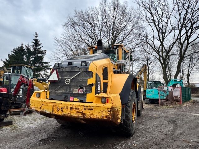Kerekes rakodó VOLVO L 180 H