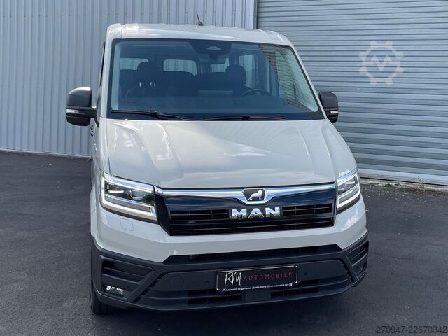 Minibús MAN TGE 3.180 Kombi L3H2 AHK LED NAV SITZH LENKRADHZ