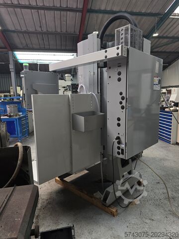 Fresatrice HAAS TM-2HE