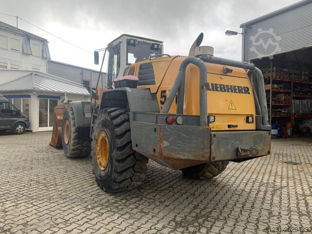 Rataslaadur Liebherr L576