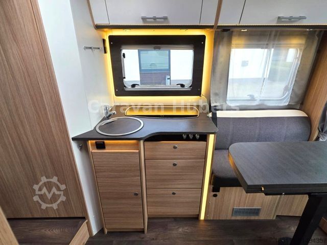 Camper semi-terintegrasi SUNLIGHT T 69LC - Queensbett - 1. Hand - Solar - Klima