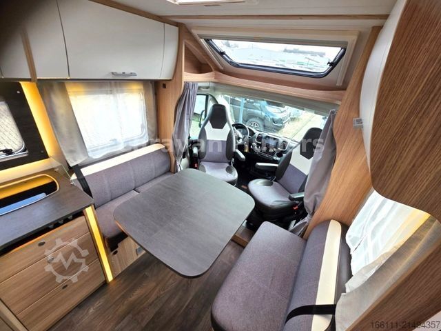 Camper semi-terintegrasi SUNLIGHT T 69LC - Queensbett - 1. Hand - Solar - Klima