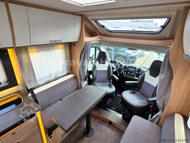 Camper semi-terintegrasi SUNLIGHT T 69LC - Queensbett - 1. Hand - Solar - Klima