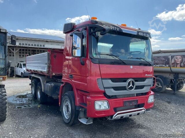 شاحنة قلابة ثلاثية الجوانب MERCEDES-BENZ Actros 3346 K 6x4 3-Achs Kipper Dautel 33to.Chas