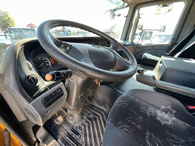 شاحنة قلابة MERCEDES-BENZ Actros 4141 K 8x4 4 Achs Muldenkipper Carnehl De