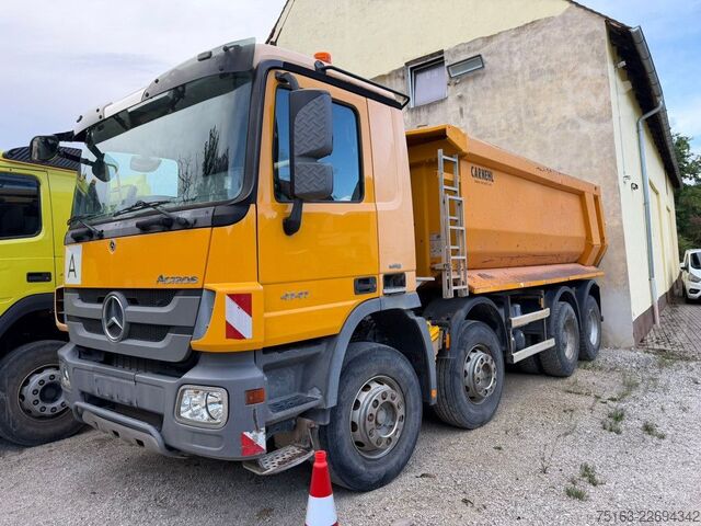 شاحنة قلابة MERCEDES-BENZ Actros 4141 K 8x4 4 Achs Muldenkipper Carnehl De