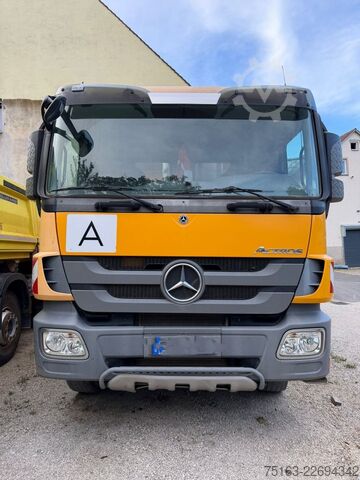شاحنة قلابة MERCEDES-BENZ Actros 4141 K 8x4 4 Achs Muldenkipper Carnehl De