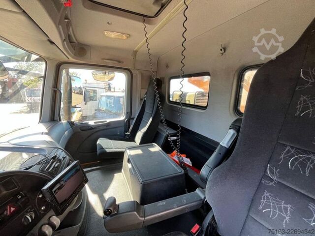 Basculantă MERCEDES-BENZ Actros 4141 K 8x4 4 Achs Muldenkipper Carnehl De