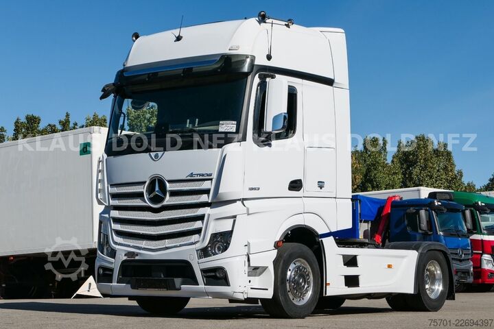 मानक ट्रैक्टर यूनिट MERCEDES-BENZ Actros 1853 BigSpace Retarder Navi Euro 6