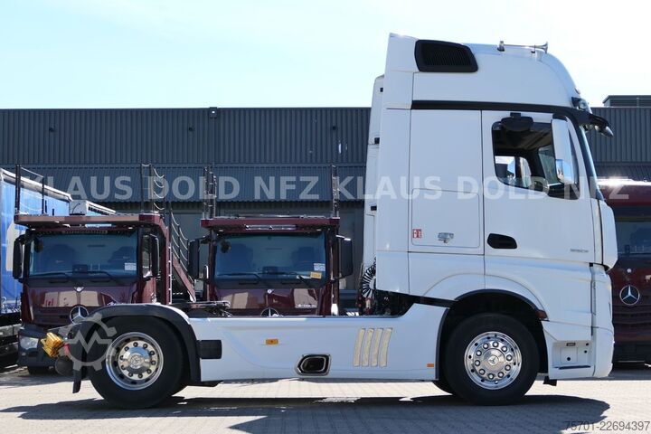 मानक ट्रैक्टर यूनिट MERCEDES-BENZ Actros 1853 BigSpace Retarder Navi Euro 6