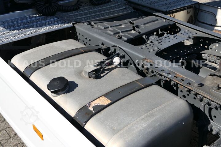 मानक ट्रैक्टर यूनिट MERCEDES-BENZ Actros 1853 BigSpace Retarder Navi Euro 6