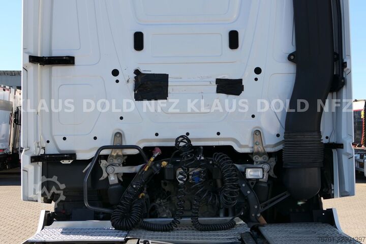 मानक ट्रैक्टर यूनिट MERCEDES-BENZ Actros 1853 BigSpace Retarder Navi Euro 6