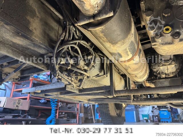 Drugo MERCEDES-BENZ 1124AF 4x4 Autm TLF 16/25 firefighter Tank 2340l