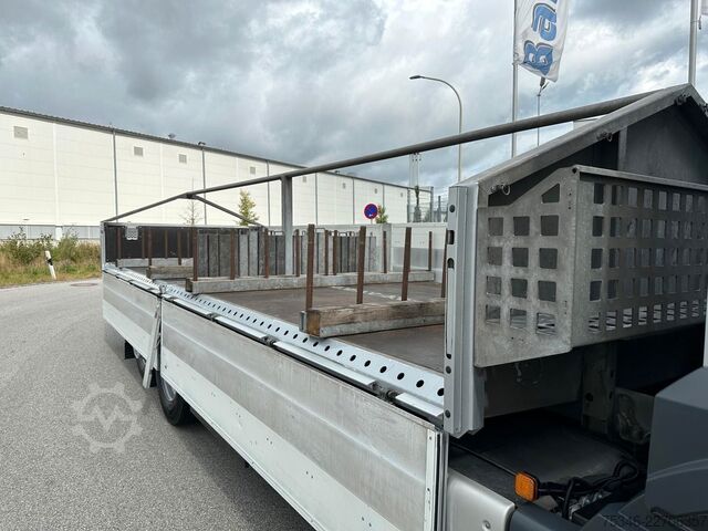 Tovornjak s ploščadjo MAN TGS 26.360 LL/Pritsche 7,10 m/Lenkachse/ 108 tkm