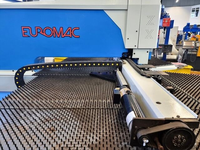 آلة اللكم والقضم EUROMAC EUROMAC ZX 1000/30