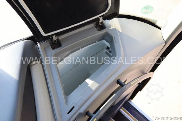 Bus pariwisata VDL Bova Futura FHD-2/139-440/Full option/Liftbus/ ...