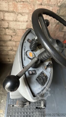 Gatusopmaskin Hako Jonas 980 Eh