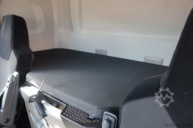 Valise MAN TGM 18.290 Bakwagen Laadbak + Zijdeuren