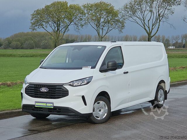 Kombi s vysokou střechou FORD TRANSIT CUSTOM 2.0 L2H1 Navi Euro6 AC!