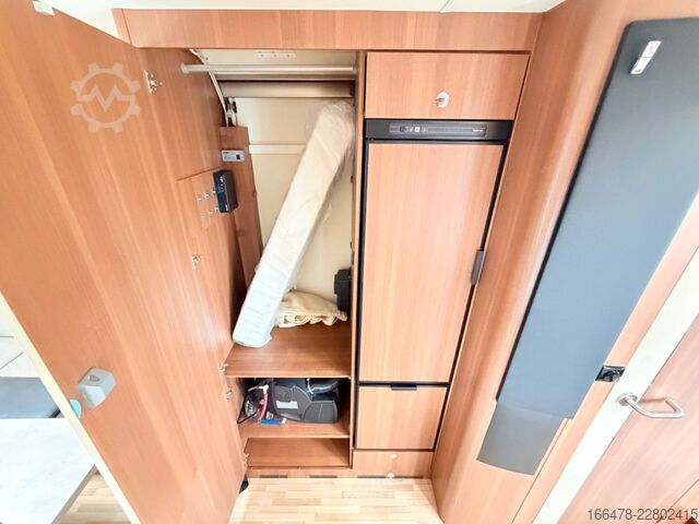 Integrisani kamper LMC Explorer Comfort I 655 G Rundsitzgruppe