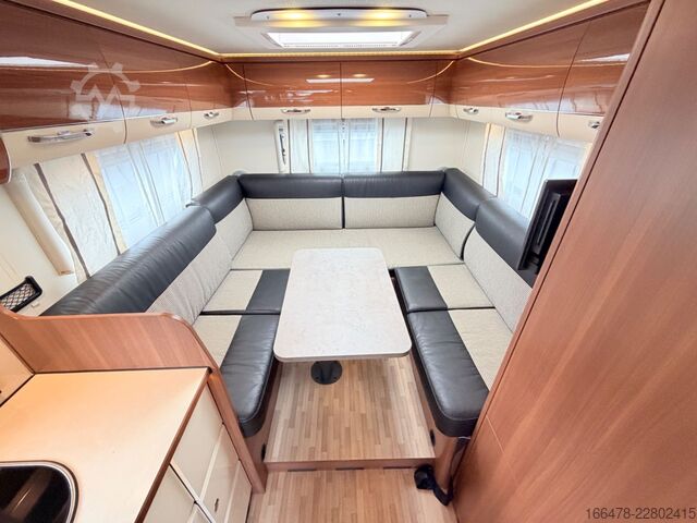 Integrisani kamper LMC Explorer Comfort I 655 G Rundsitzgruppe