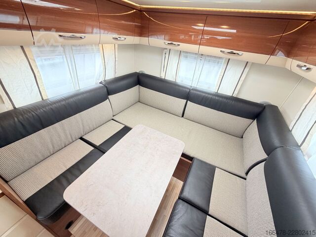 Integrisani kamper LMC Explorer Comfort I 655 G Rundsitzgruppe