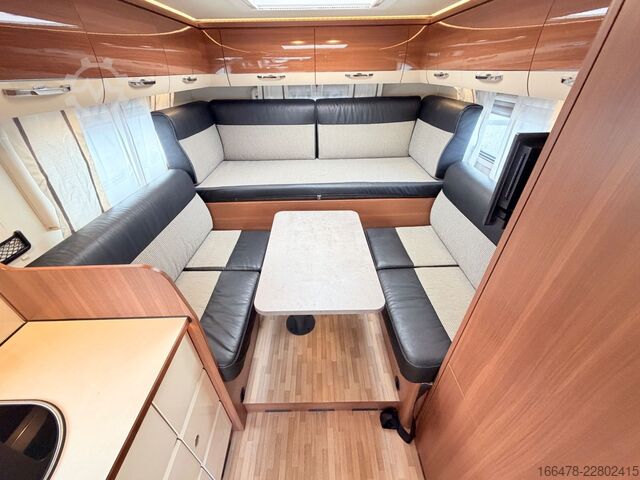 Integrisani kamper LMC Explorer Comfort I 655 G Rundsitzgruppe