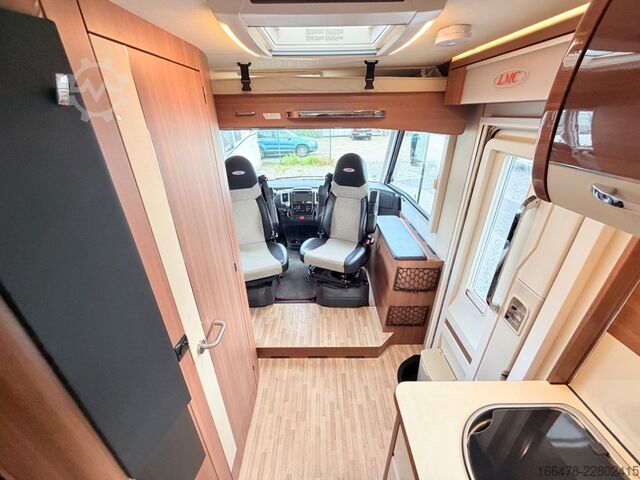Integrisani kamper LMC Explorer Comfort I 655 G Rundsitzgruppe