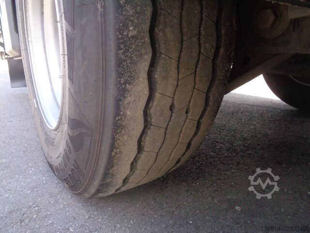 Poluprikolica sa pokretnim podom REISCH RSBS-3-13 92 cbm Liftachse 10 mm SAF