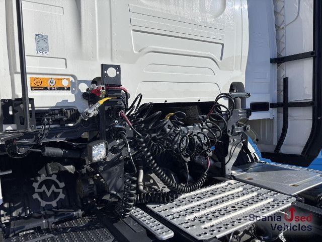 Tractor estándar Scania R 460 A4x2NA DIFF-L PARK AIRCO RETARDER VECTO 3