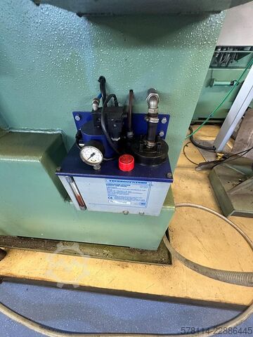 Ekscentrična stiskalnica Presse Ross 40V-4