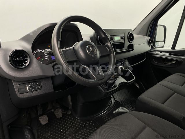 Skåpbil MERCEDES-BENZ Sprinter 211 Kompakt *1.HAND* + AHK (4328)